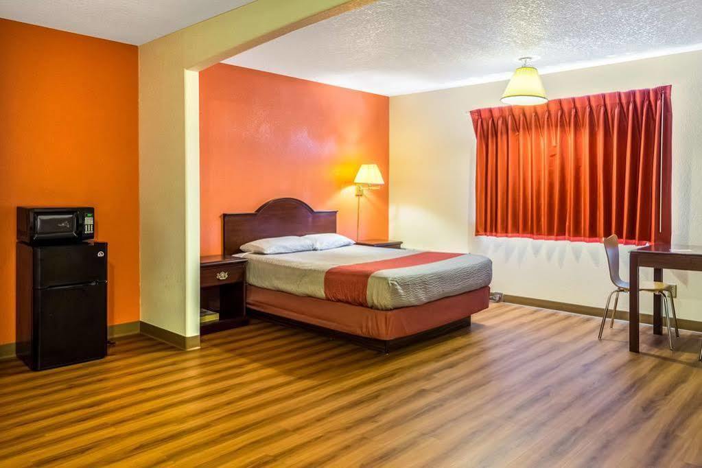 Motel 6 Gresham, Or - Portland Dış mekan fotoğraf